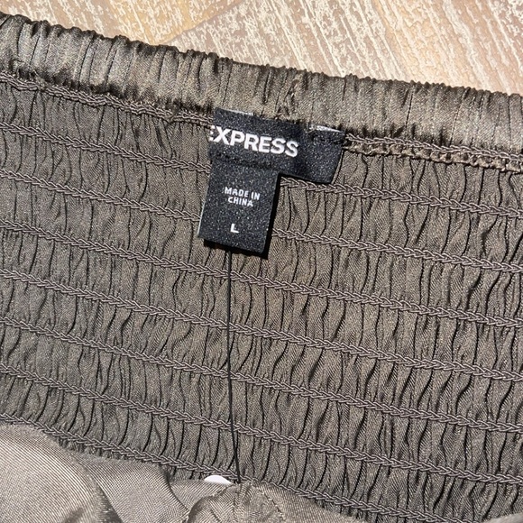 Express Olive Green satin puff sleeve crop top- large- nwt - Picture 3 of 8